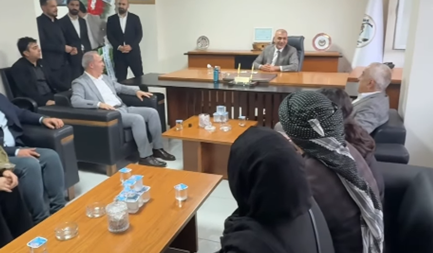DEM Parti’den Şırnak Barosu’na Tebrik Ziyareti