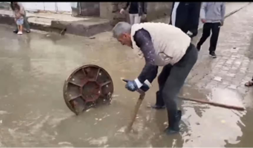 Cizre’de Sağanak Yağış Sonrası Ekipler Seferber Oldu