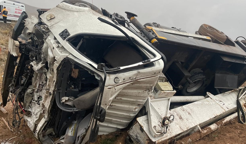 Feci kazada 3'ü ağır 10 kişi yaralandı
