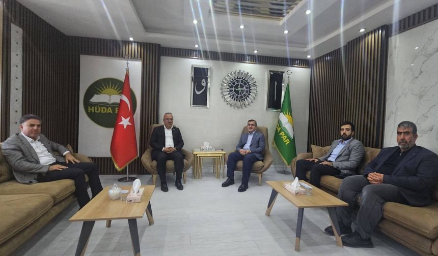 Alika Aşireti’nden HÜDA-PAR'a ziyaret