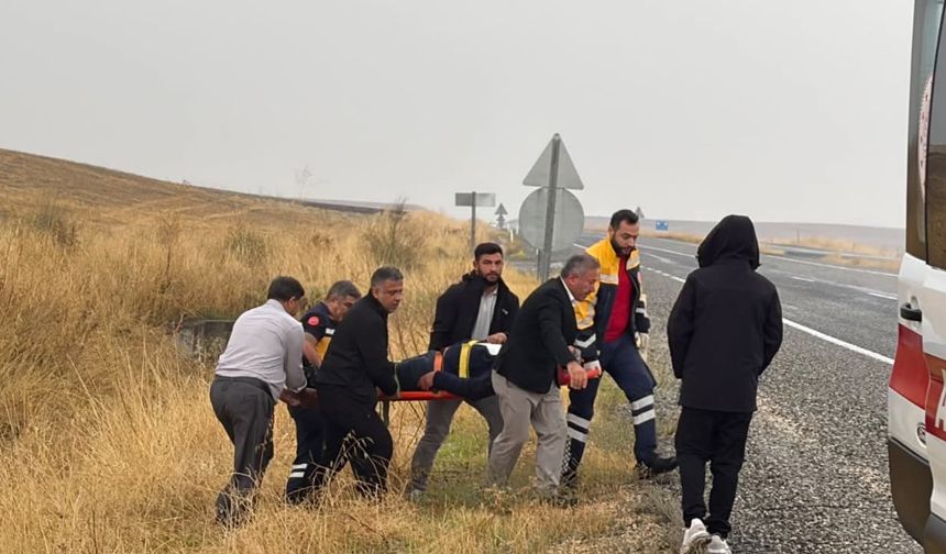 Önce lastiği patladı, ardından şarampole yuvarlandı 1 yaralı