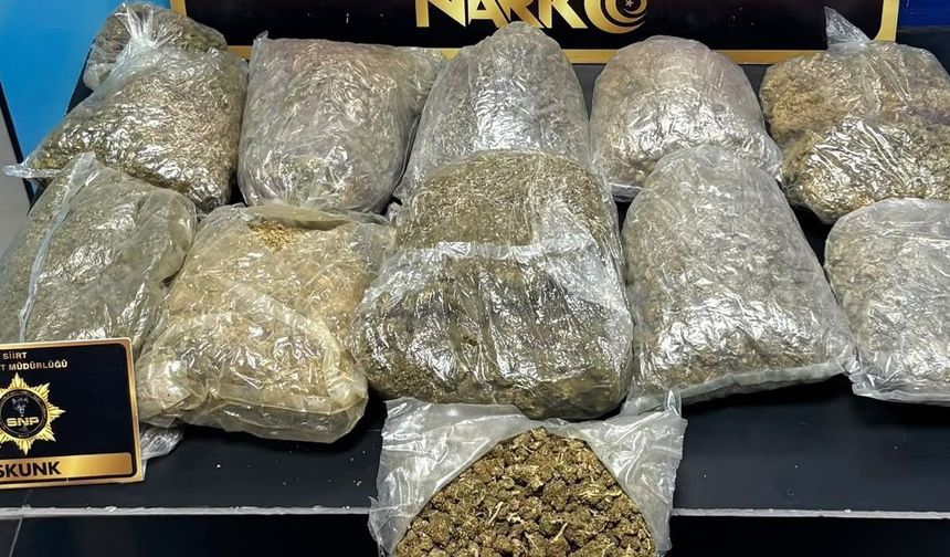 5 kilo 700 skunk ele geçirildi, 5 kişi gözaltına alındı