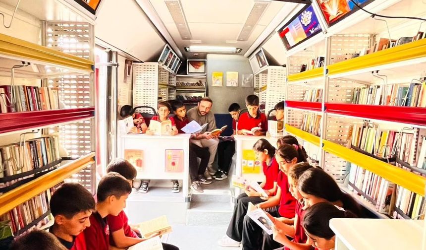 Gezici Kütüphane Kumçatı’da öğrencilerle buluştu