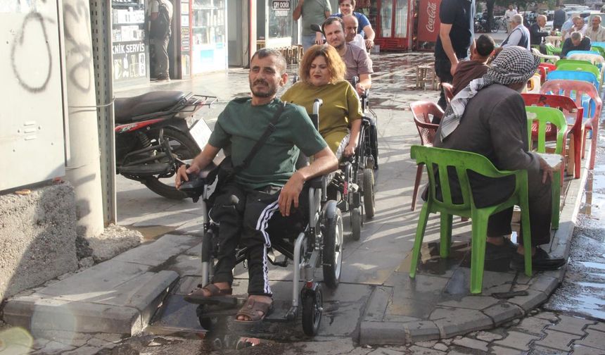 Cizre’de Engellilerden Yetkililere Çağrı “Önümüzü Açın”
