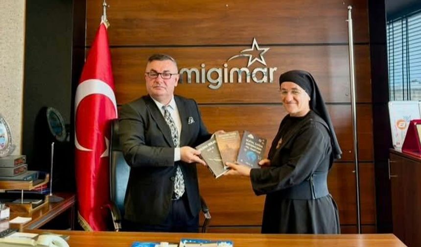 Şırnak Ajans’ın ödüllü köşe yazarı uluslararası ödüllü Hatune Doğan’ı ağırladı