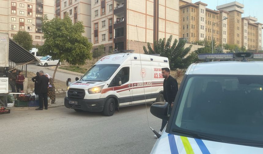 Şırnak’ta motosikletin çarptığı kız çocuğu hastaneye kaldırıldı