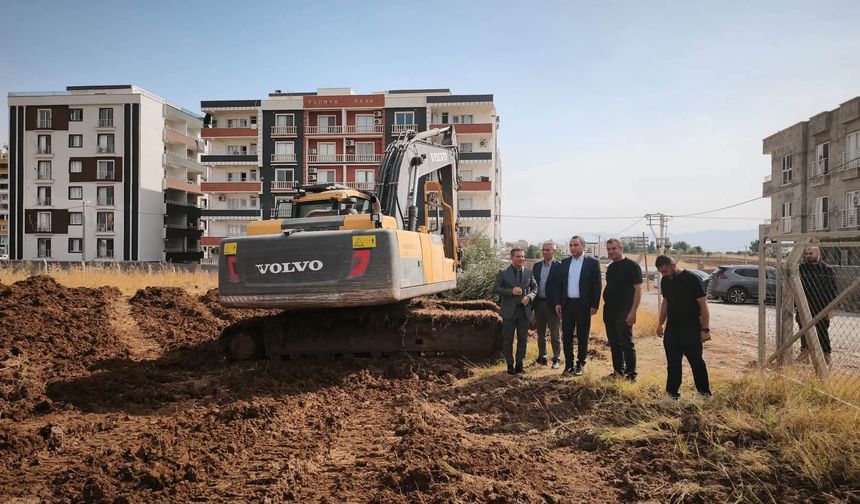 Silopi’de Okul İnşaatı Yerinde İncelendi
