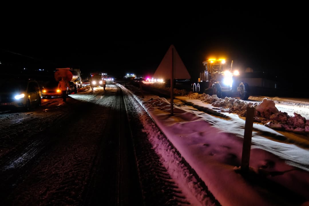 Cizre–Nusaybin Karayolu Katran Mevkii, Emniyet Ve Karayolları Ekiplerimizin Özverili Çalışmaları