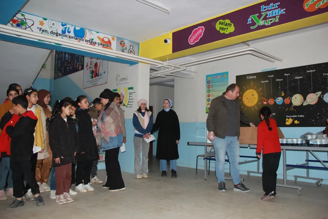 Eğitime Gönülden Destekcizre Eğitim Gönüllüleri Tarafından Sosyal Medyada Başlatılan Anlamlı Da