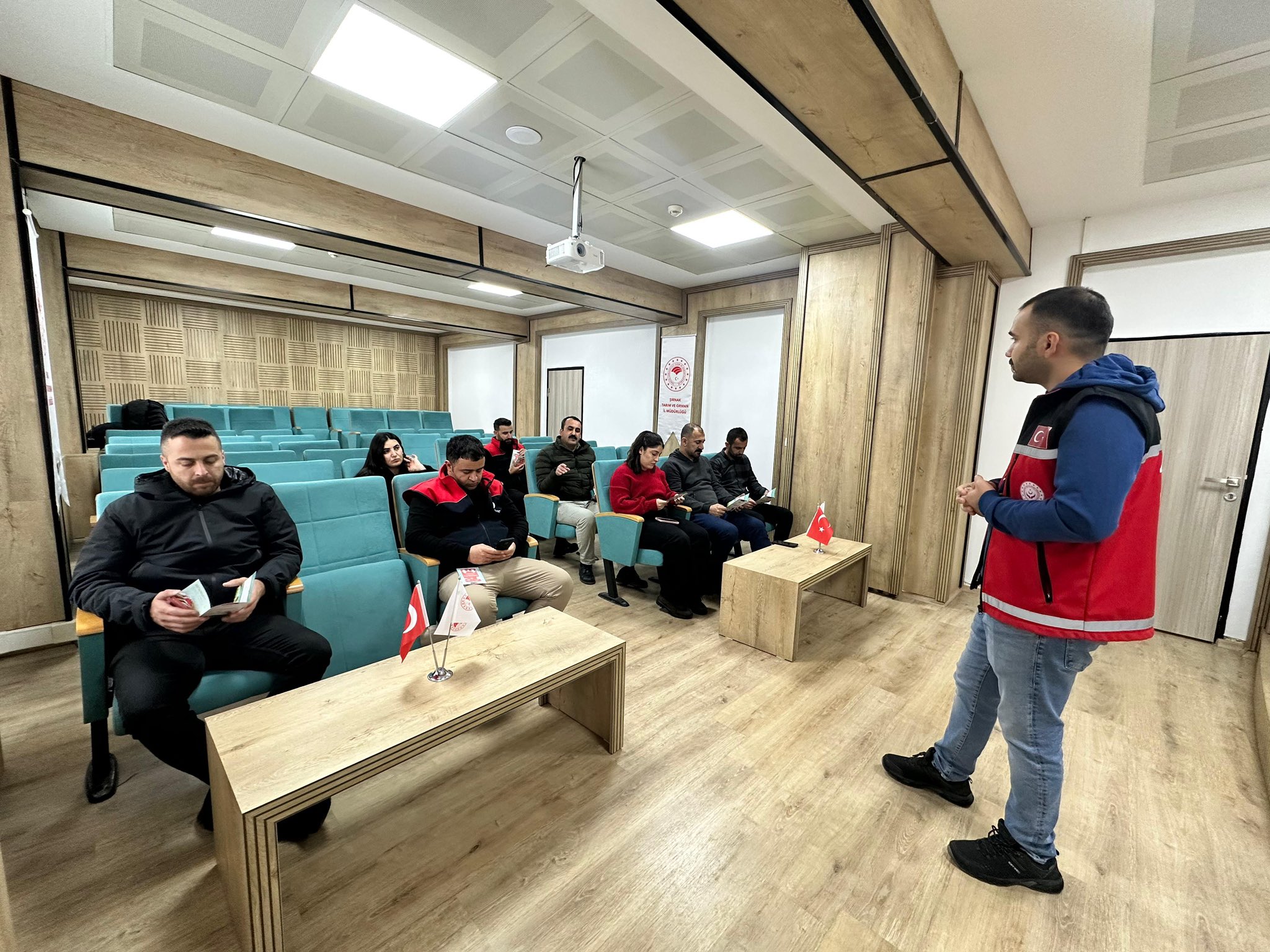 G9B G U X Q Xg A A J Bt W