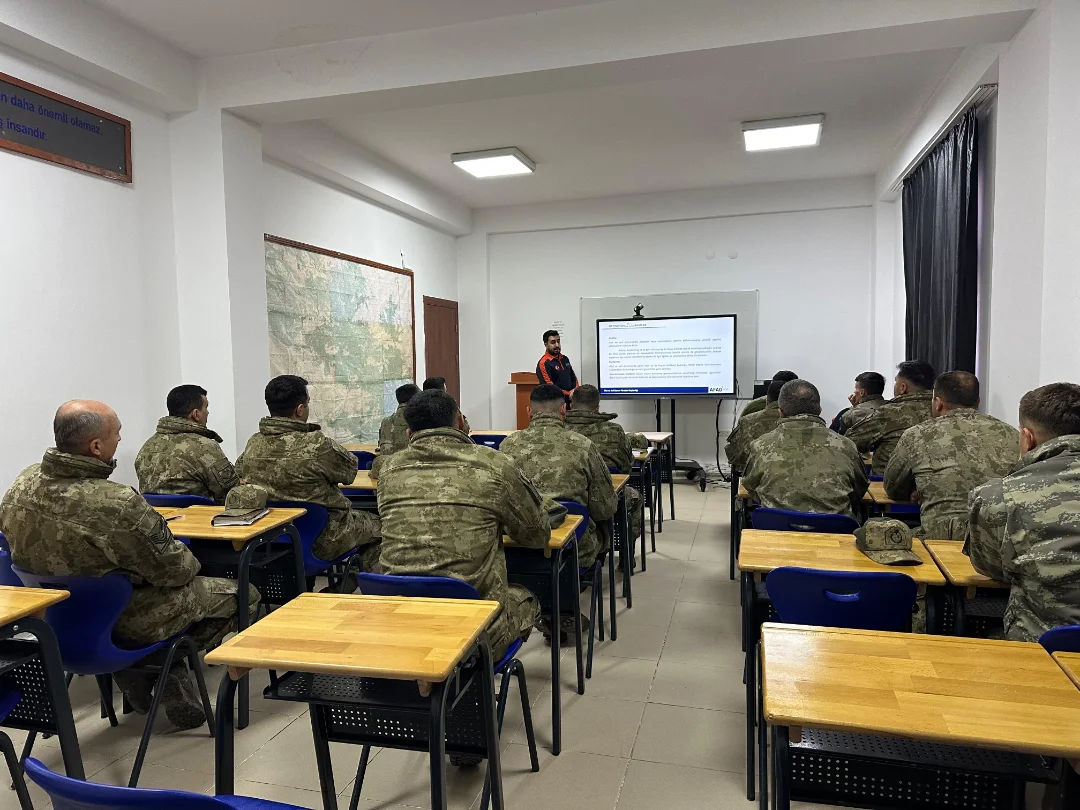 Şırnak Çakırşöğüt Jandarma Komando Tugay Komutanlığı Yerleşkesinde Inşa Ettiğimiz Enkazda Arama (4)