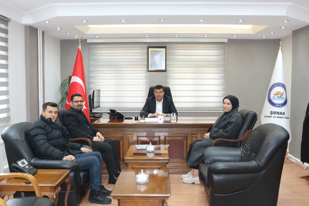 Şırnak Yeşilay İl Başkanı Sn.mahsum Çağın Beraberindeki Heyet Ile Birlikte Yönetim Kurulu Başka (1)