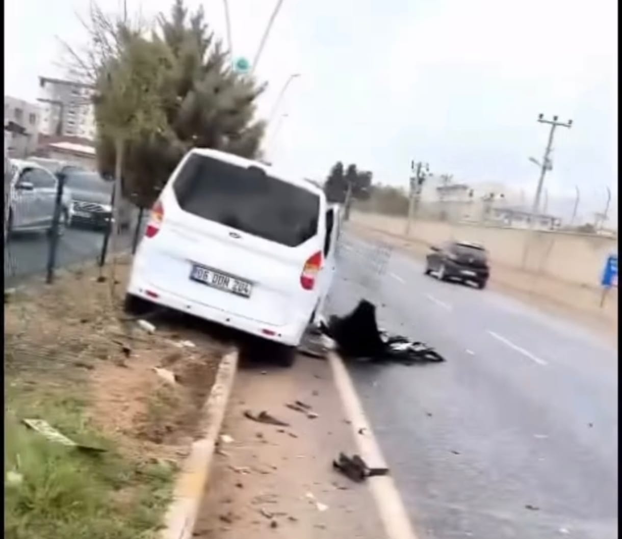Habur Silopi Yolunda Tehlikeli Kavsakta Yine Kaza (2)