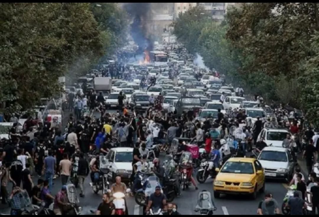 Köşe Yazarı Nufüs