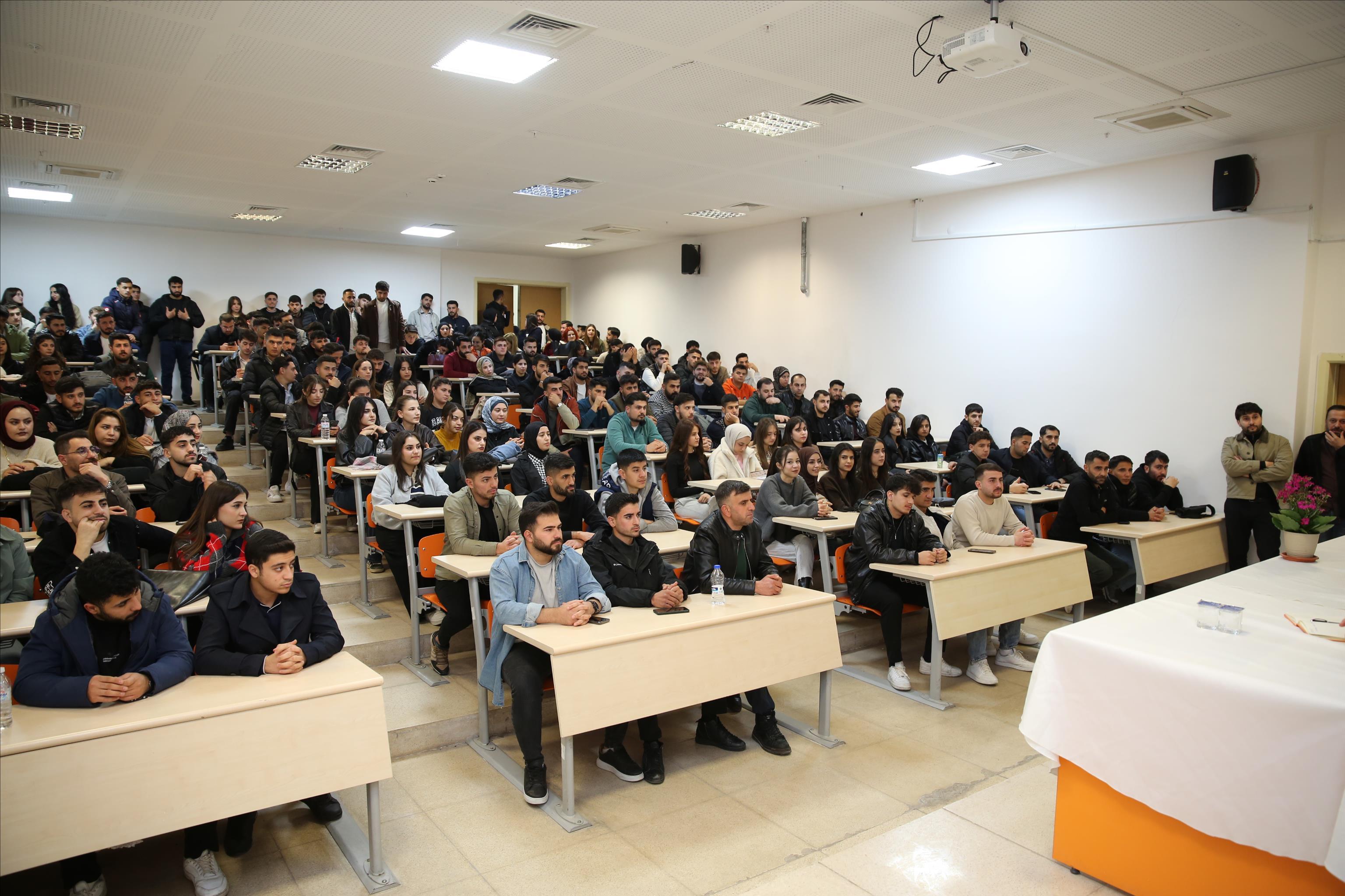 Rektor Alkis In Ogrenci Bulusmalari Dizisinin Altincisi Gerceklestirildi 9007Def1 9F40 40B3 86D8 91Cf605160Bd