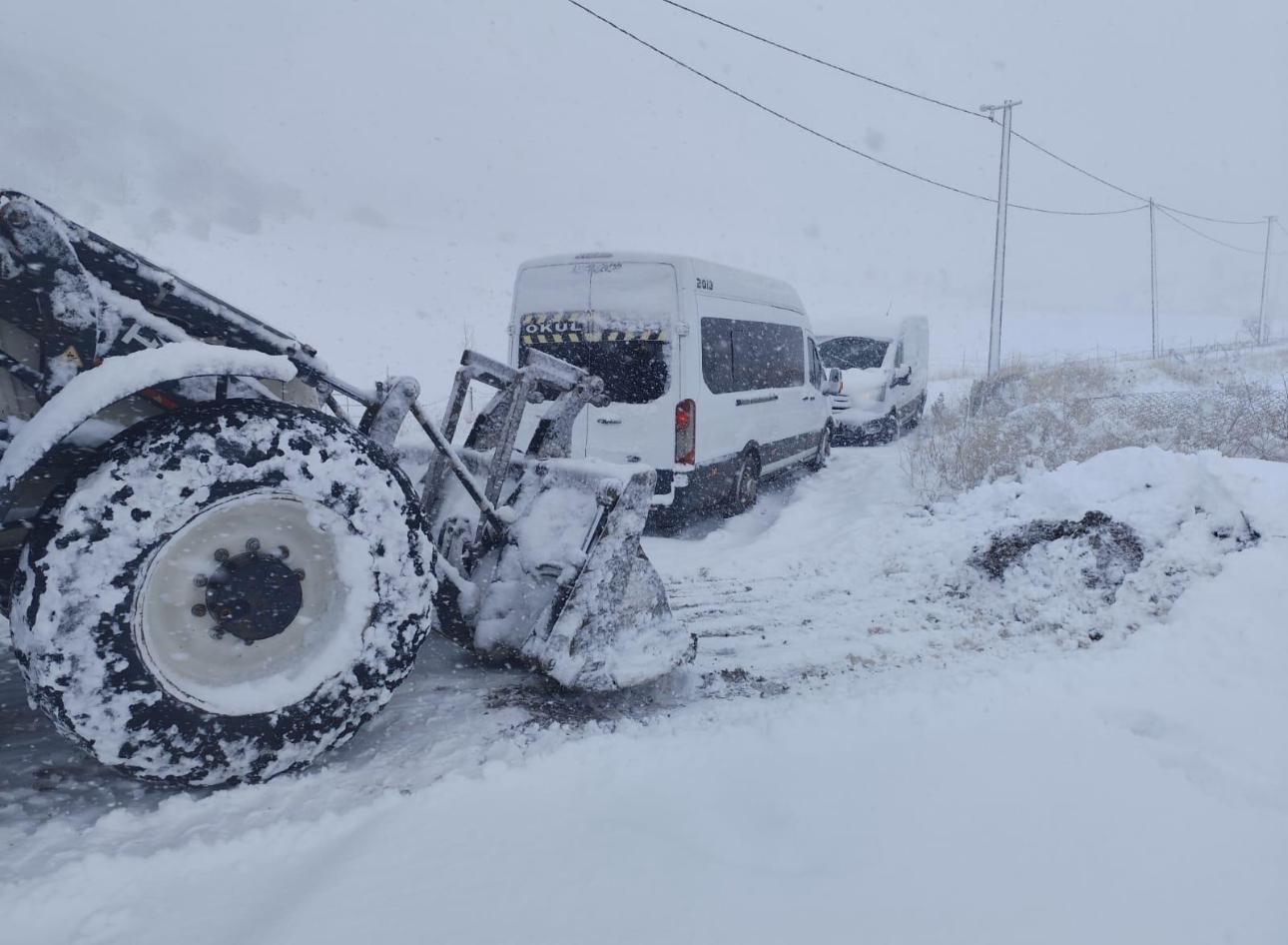 Başkan Babat, “vatandaşımızın yanındayız, sahadayız”