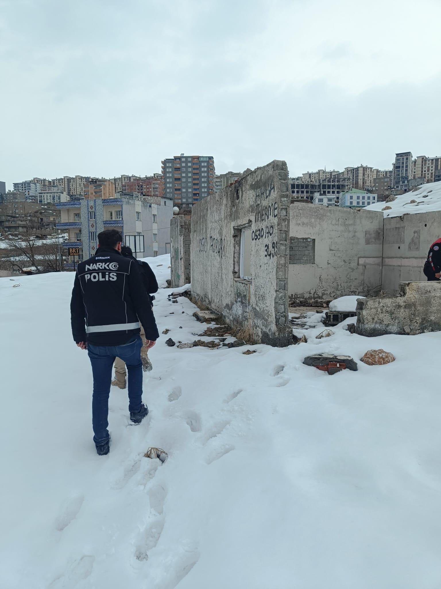 Sirnak Ve Ilcelerindede Es Zamanli Narko Alan Denetimi (2)