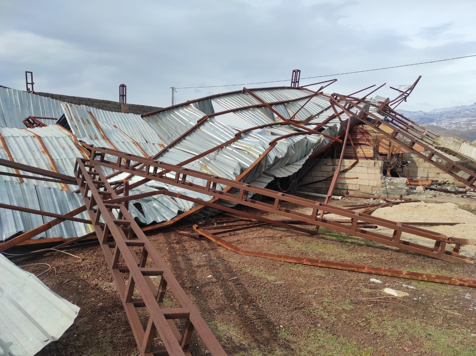 Sirnakta Olumsuz Hava Sartlari Ciftligi Vurdu (2)