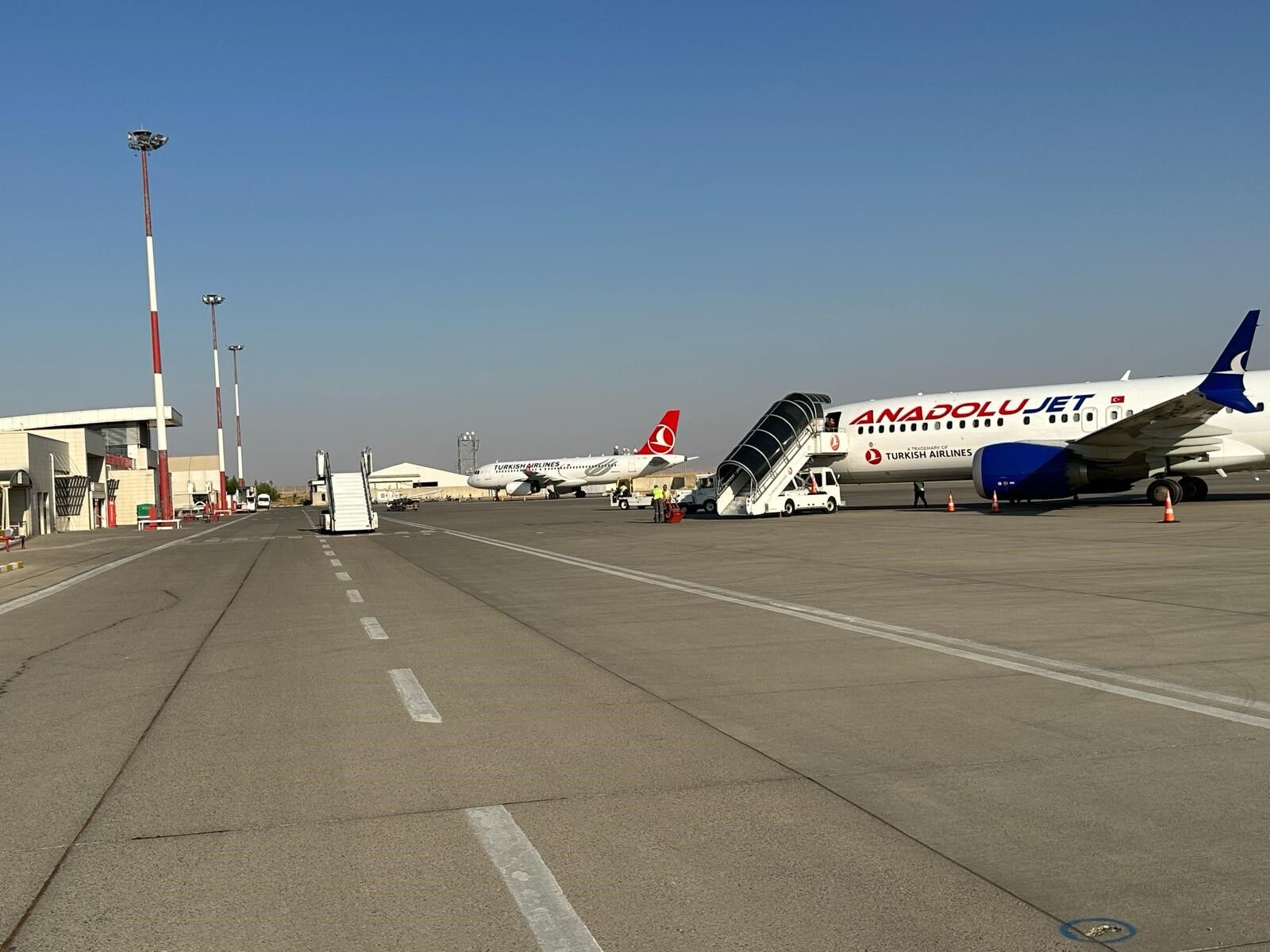 Irak’taki Tahliye Çağrısı Şırnak Havalimanı’nda Yoğunluk