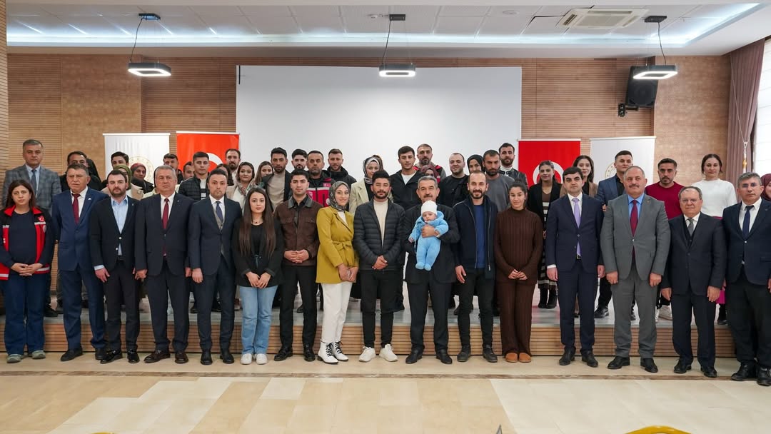 Vali Ekici Müjdeyi Verdi! Evlenecek Gençlere Büyük Destek