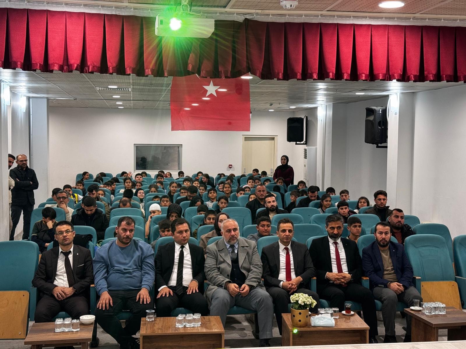 Genc Bilaller Ezan Okuma Yarismasi (2)