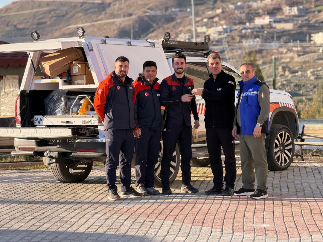 Afetlerde Zaman Yarışı, Şırnak’a 42 Parçalık Araç Geldi