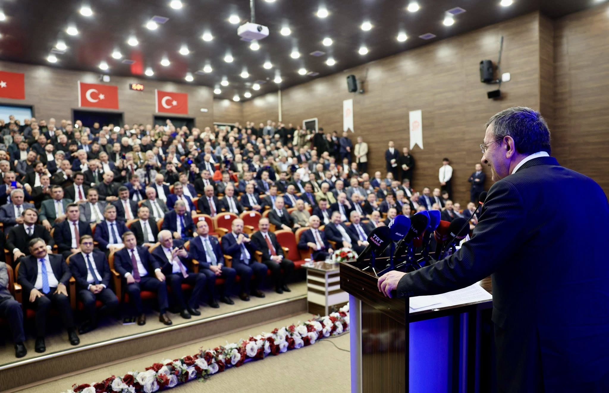 Kalkinma Ve Yatirim Hedefleri Komsu Ilde Konusuldu (3)