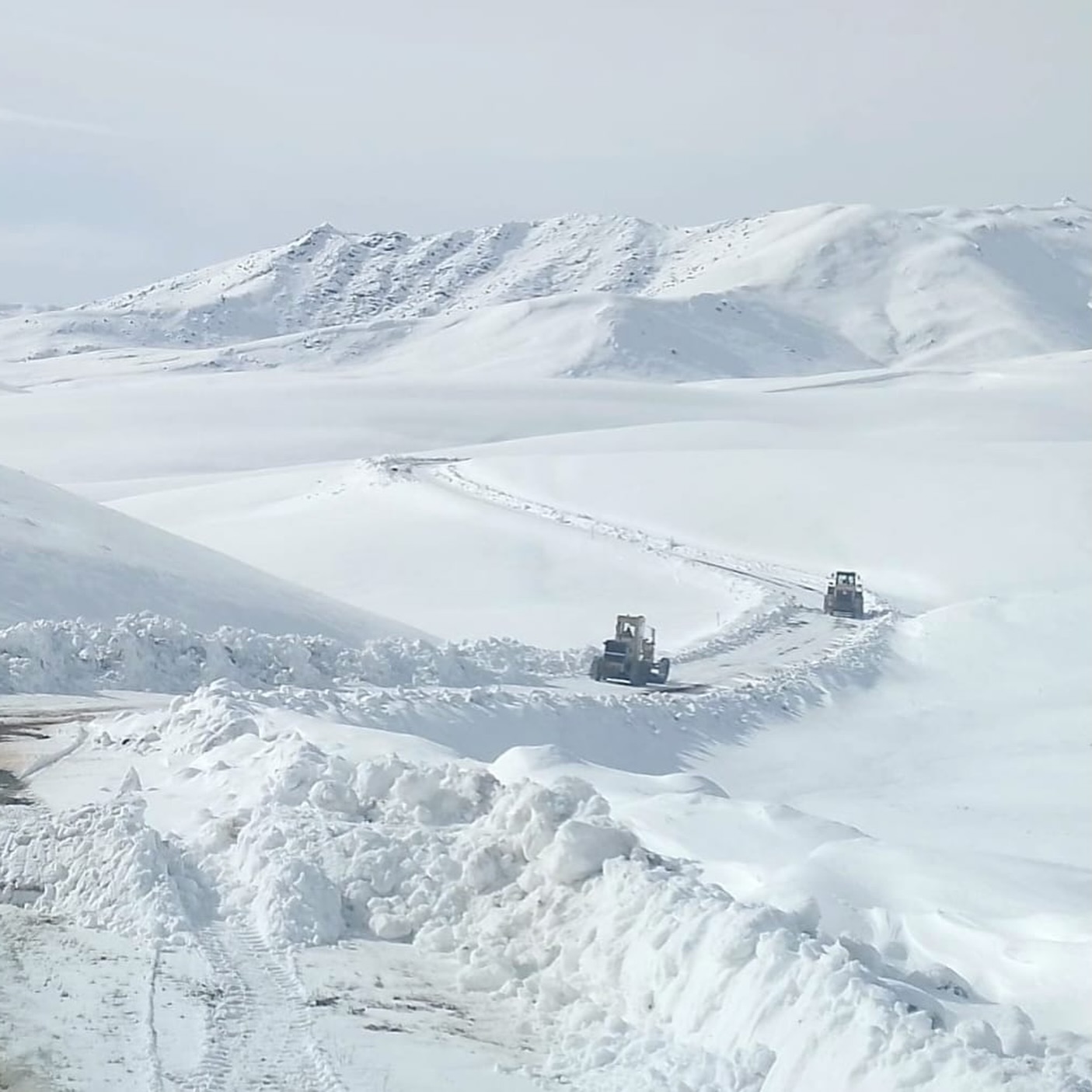 Kis Sartlari Agirlasti Belediye Ekipleri Gorev Basinda (4)