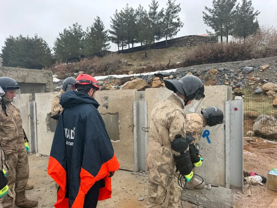 Sirnak Afaddan Enkazda Hizli Karar Tatbikati (4)