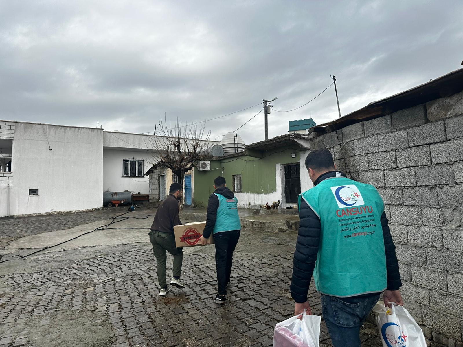 Sirnakta Sadece Kapilari Degil Gonulleri De Araliyorlar (3)