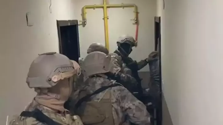 Şırnak Dahil 15 İlde Suç Örgütlerine Operasyon, 140 Gözaltı