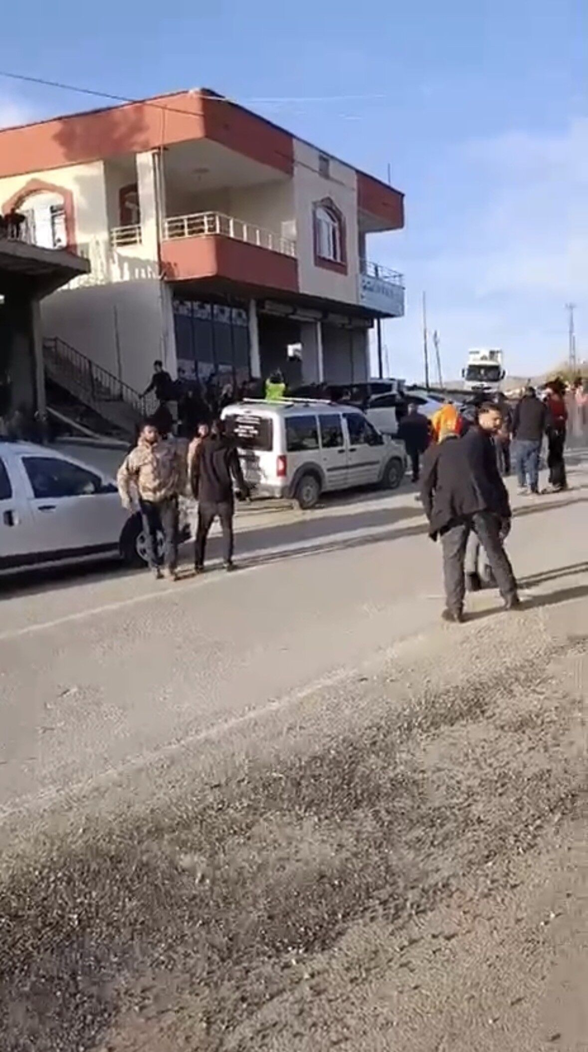 İki grup arasında sopalı kavga, 7 kişi yaralandı