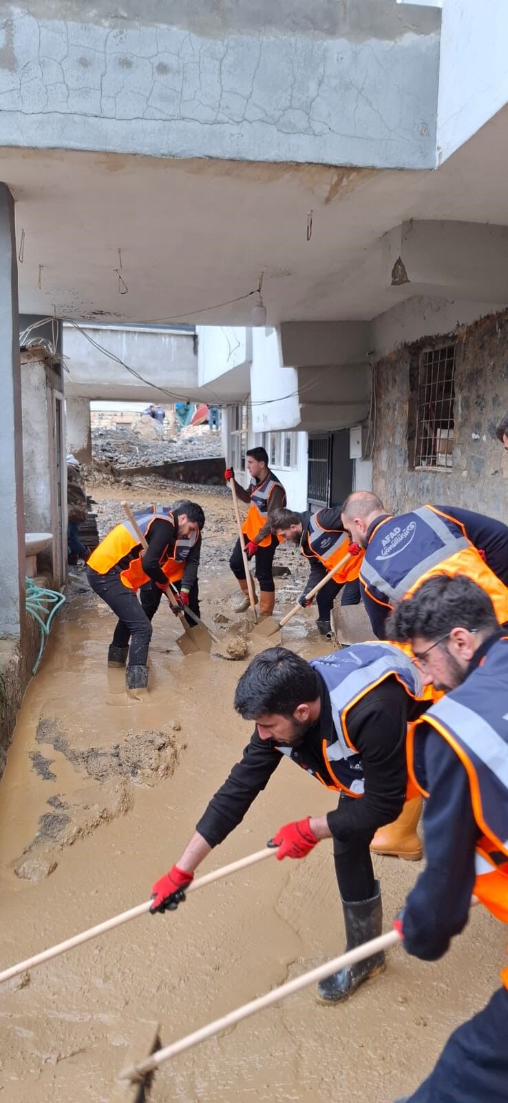 Uludere'yi Dün Vuran Selin Bilançosu Sabah Ortaya Çıktı!
