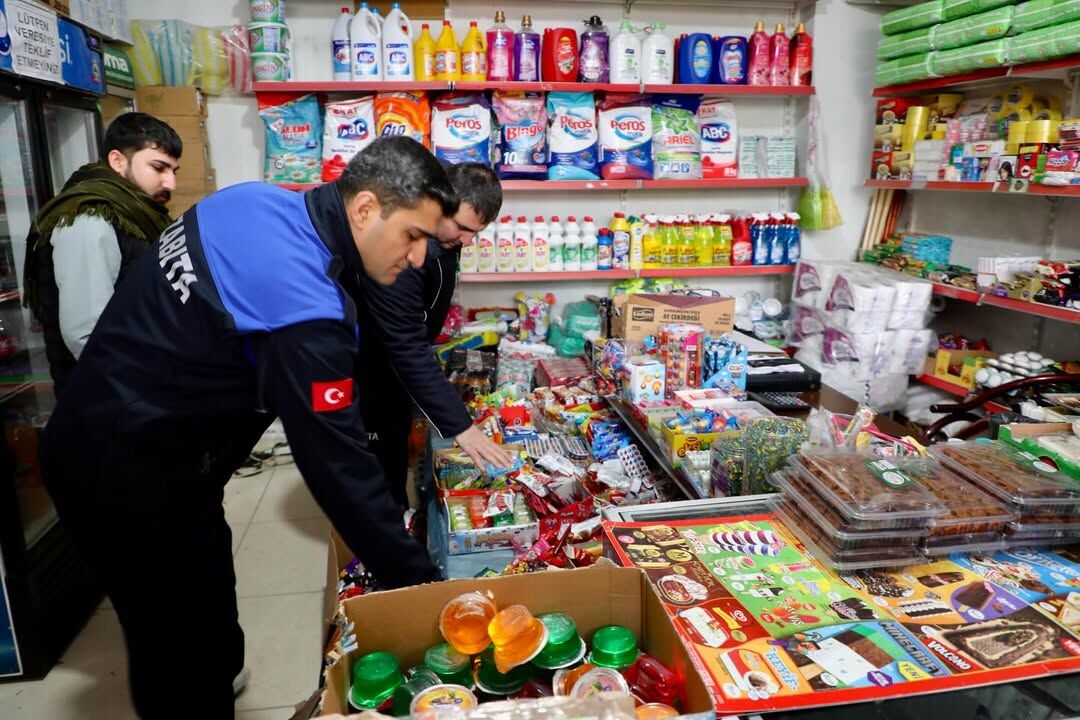 Belediyemiz Zabıta Müdürlüğü Ekipleri, Yaklaşan Bayram Öncesinde Halkımızın Huzur Ve Güven Içeri (3)