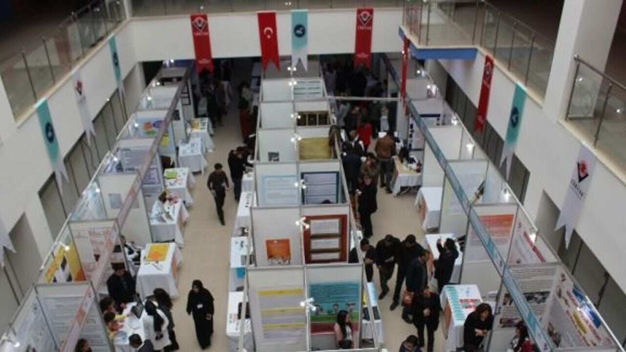 Bilimde Silopi imzası '7 projenin 6’sı Silopi’den