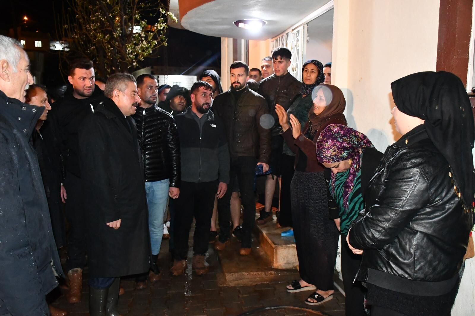 Tatar Kasrık’taki çalışmaları yerinde takip etti