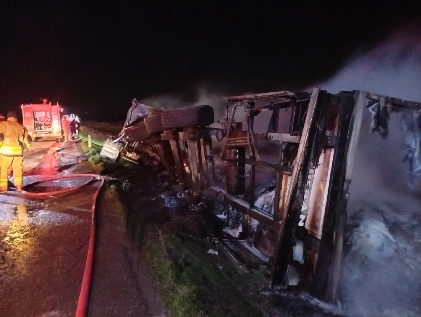 Mandalina Yuklu Tir Cayir Cayir Yandi (2)