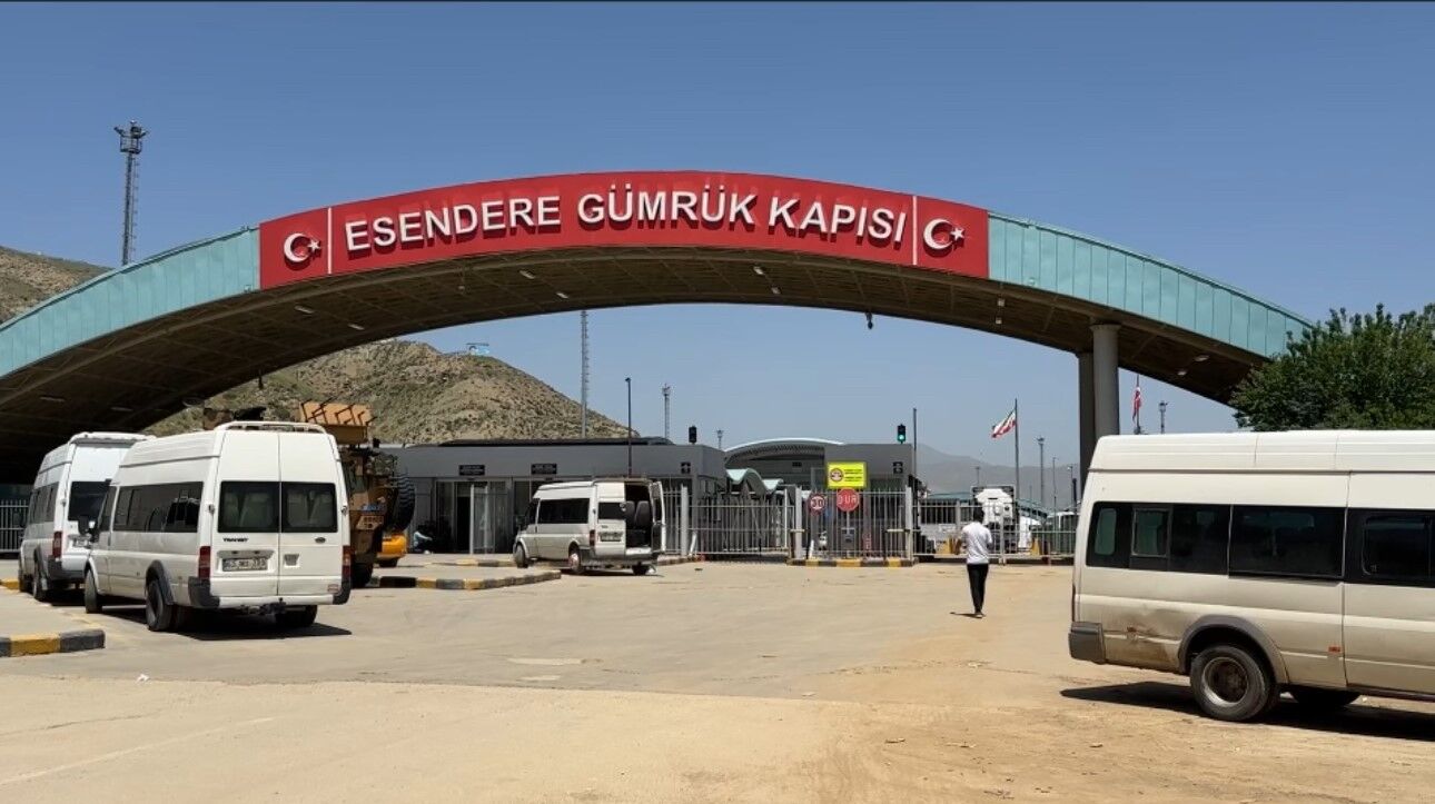 Sınır Kapısı'nda geçişlere kısıtlama getirildi