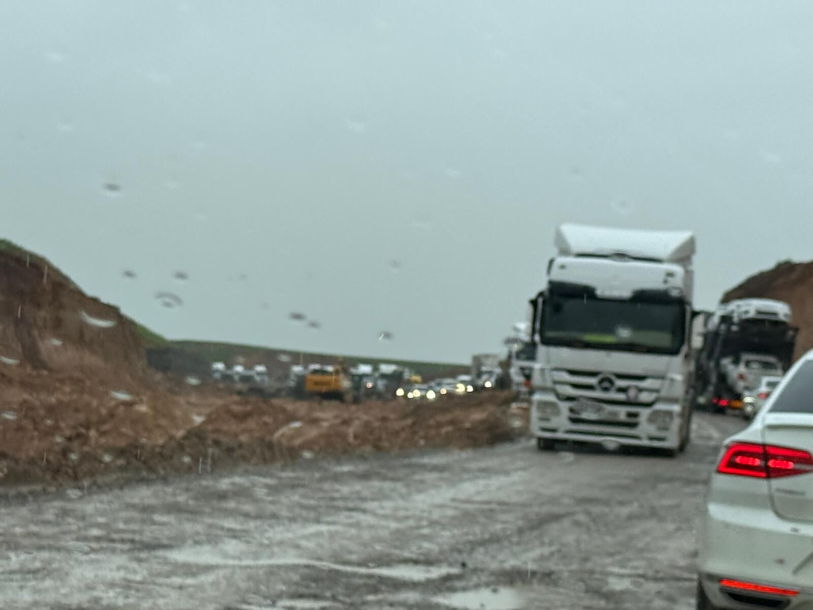 güzeller tepesi araç kuyruğu