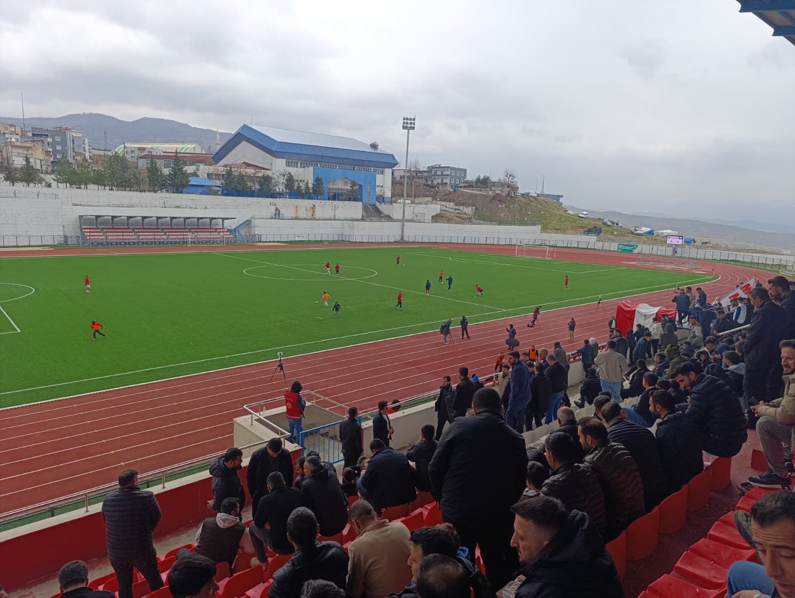 Şırnak Petrol Spor Maçında Ortalık Karıştı!