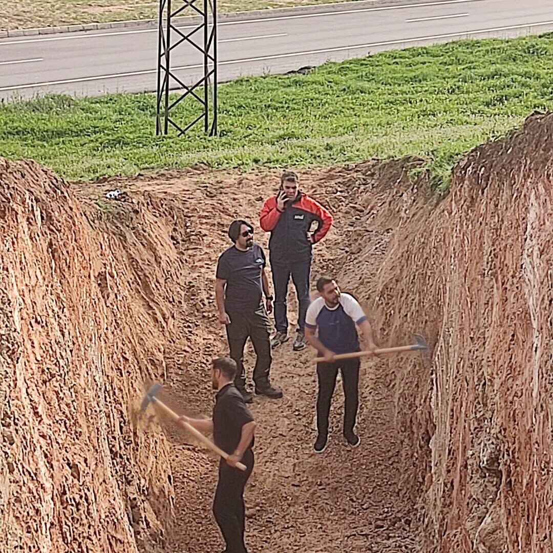 675352646 18046478096771647 7780117748767838445 N