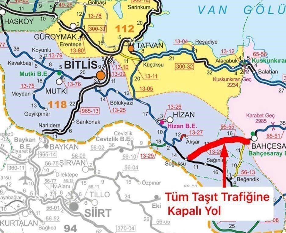 Van yolu kapandı, çevre il ve ilçeler ile bağlantısı kesildi