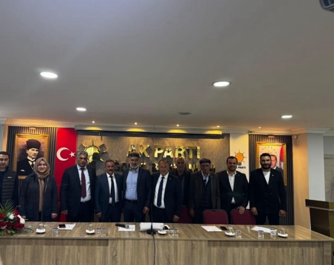 DEM Partili meclis üyesi AK Parti’ye katıldı