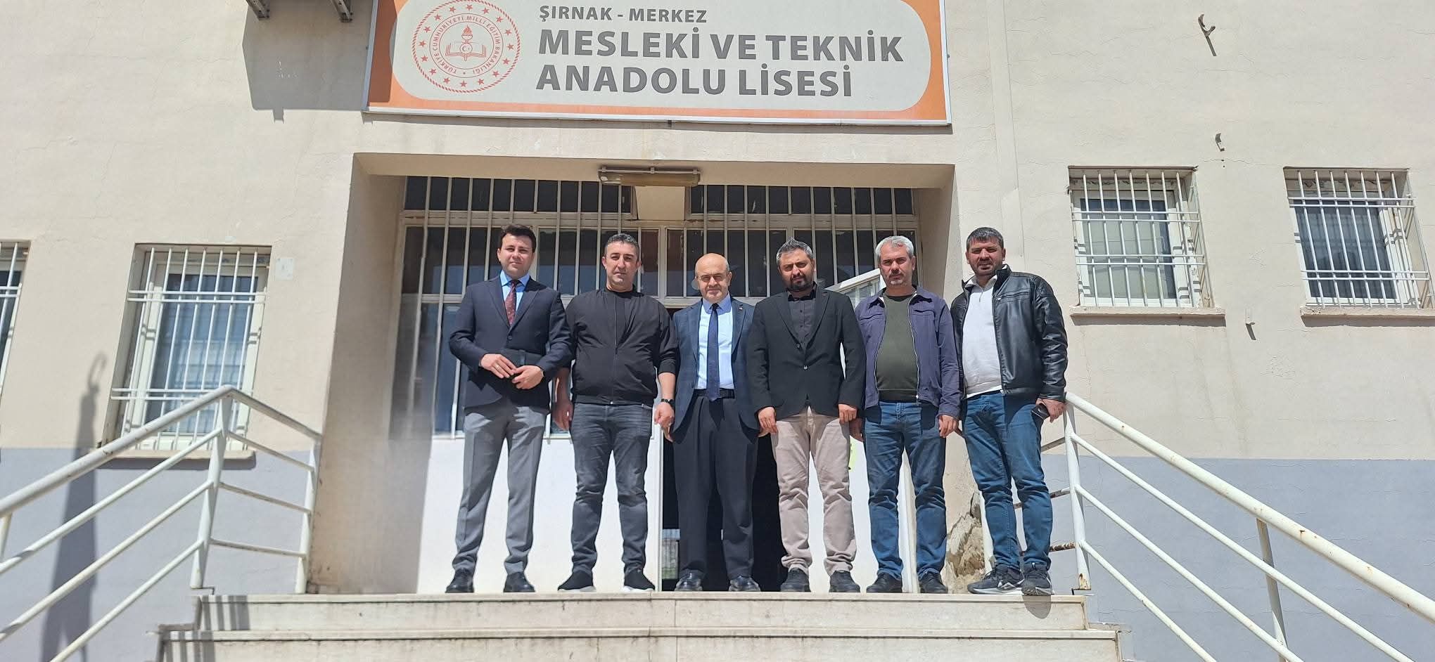 Gi̇ri̇şi̇mi̇ci̇li̇k 4