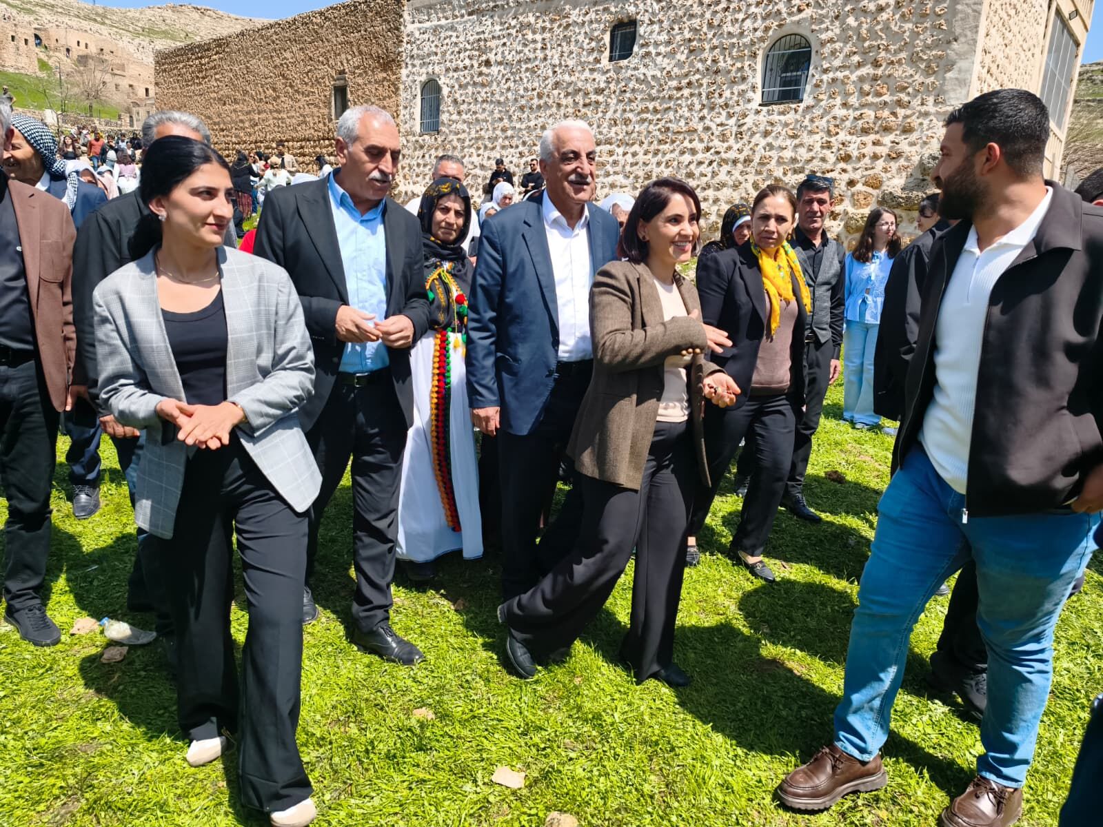 Kirmizi Çarşamba 13