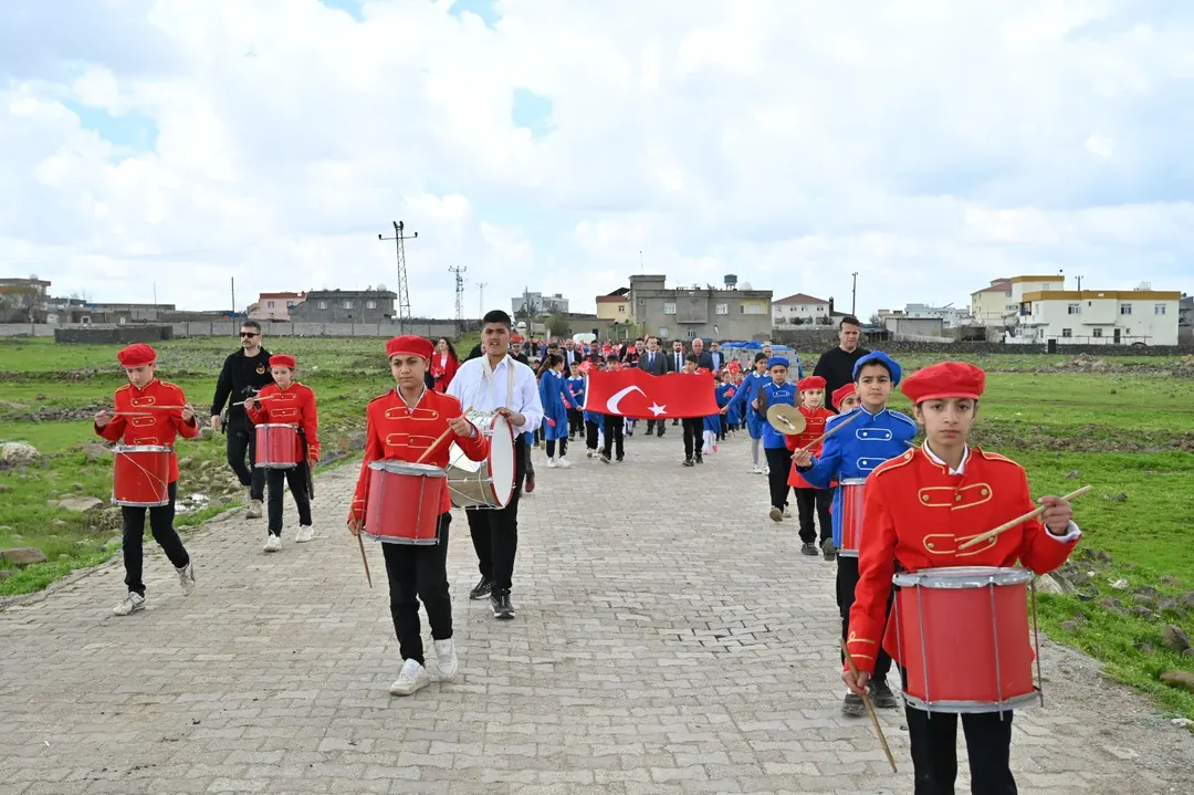 Maarifin Kalbi Çocukları