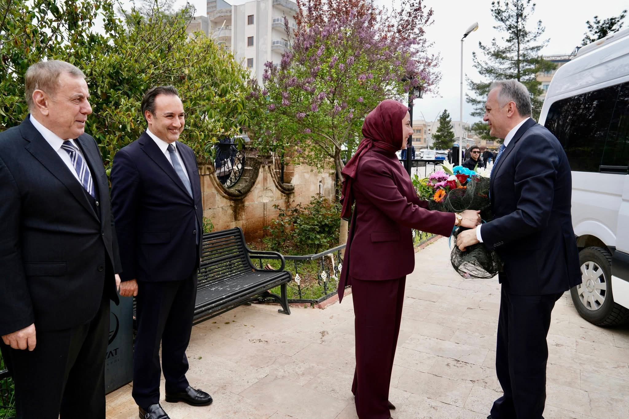 Süryani̇ Ezi̇di̇ 3