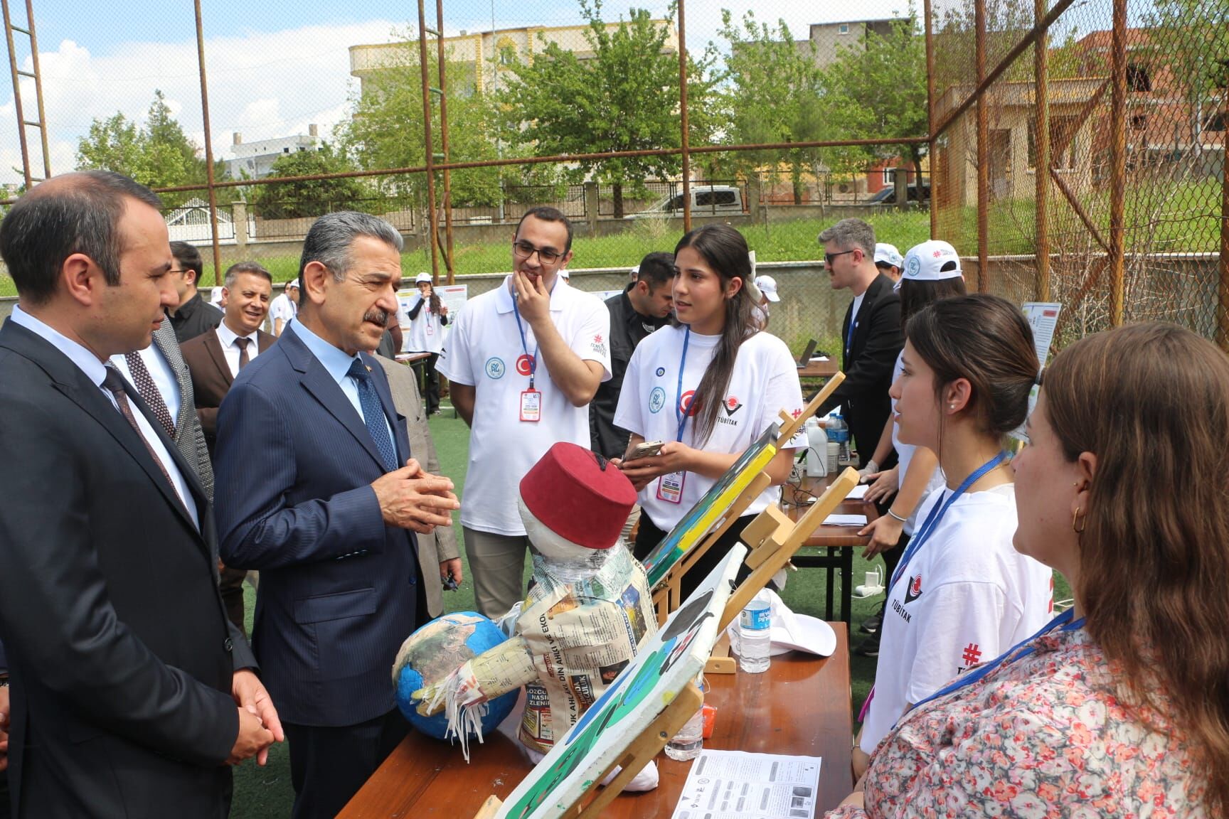 Vali̇ Eki̇ci̇ Tüm Gün (1)