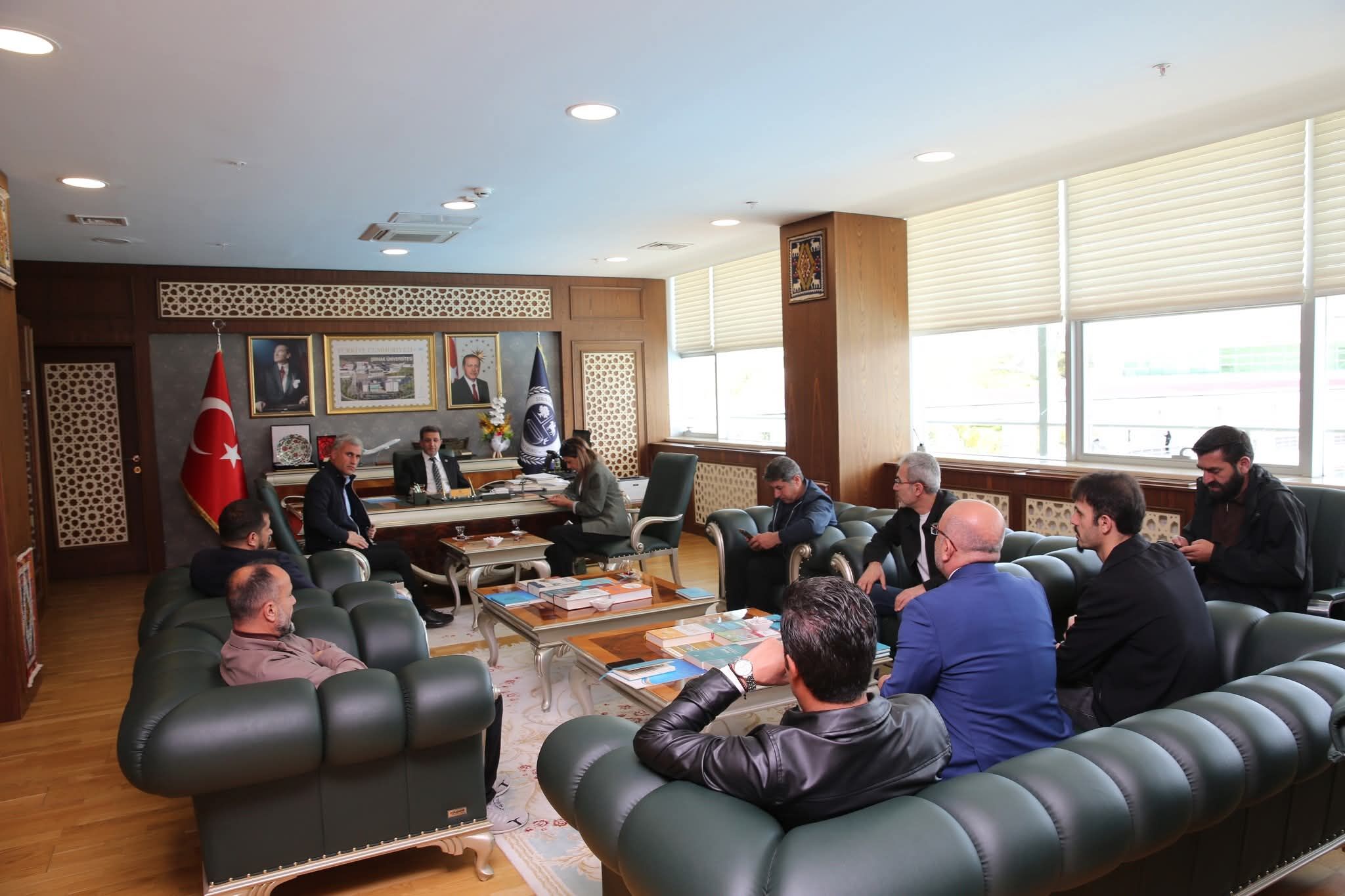 Rektör Alkış, Basın Mensuplarıyla Kahvaltıda buluştu