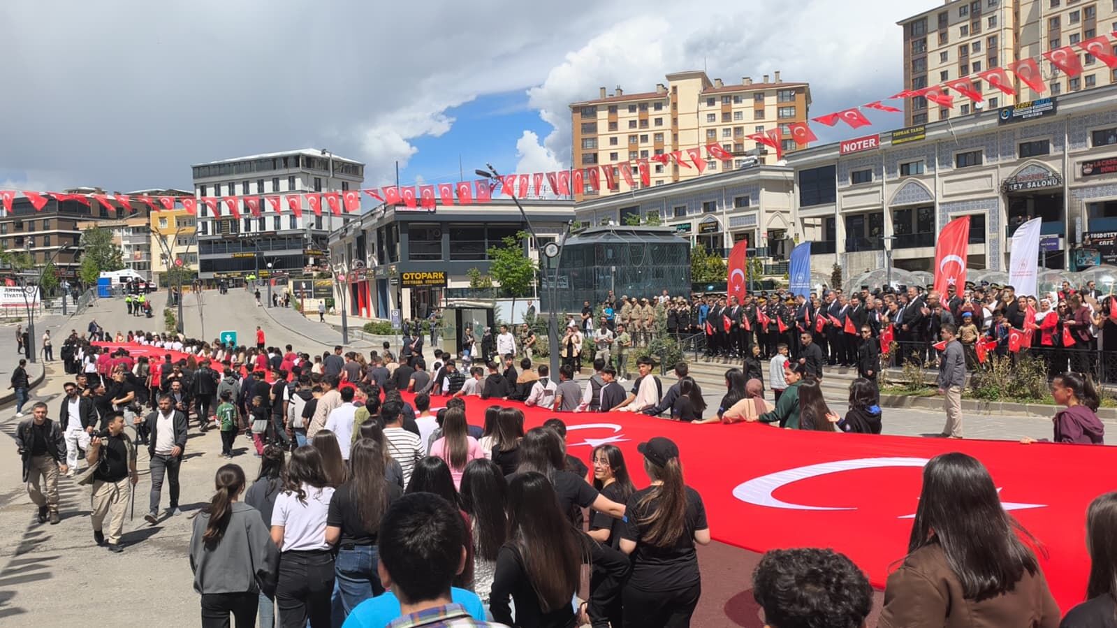 Bayrak Yürüyüşü (10)